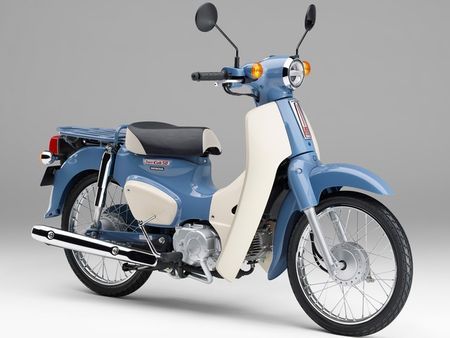 ホンダ スーパーカブ50 店頭現車無し、要取り寄せ車両。 1