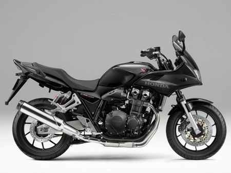 ホンダ CB1300スーパーボルドール 1