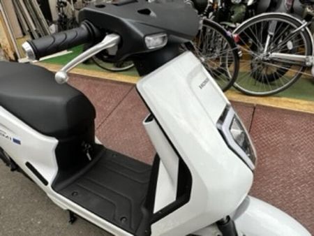 ホンダ EM1e 店頭現社無し・お取り寄せ車両 3