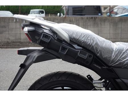 スズキ Vストローム250 さらに、今月のご契約特典としてセラミックコート施工をサービスで実施させていただきます!! 12