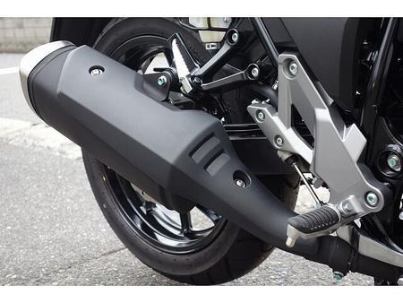 スズキ Vストローム250 さらに、今月のご契約特典としてセラミックコート施工をサービスで実施させていただきます!! 18