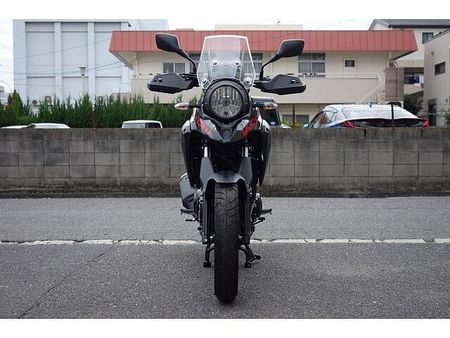スズキ Vストローム250 さらに、今月のご契約特典としてセラミックコート施工をサービスで実施させていただきます!! 25