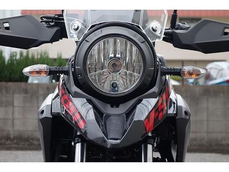 スズキ Vストローム250 さらに、今月のご契約特典としてセラミックコート施工をサービスで実施させていただきます!! 27