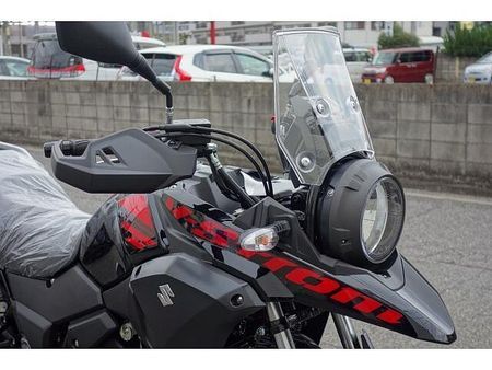 スズキ Vストローム250 さらに、今月のご契約特典としてセラミックコート施工をサービスで実施させていただきます!! 4