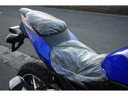スズキ GSX250R さらに、今月のご契約特典としてセラミックコート施工をサービスで実施させていただきます!! 19