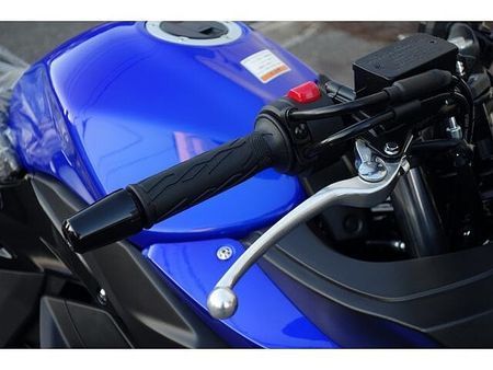 スズキ GSX250R さらに、今月のご契約特典としてセラミックコート施工をサービスで実施させていただきます!! 31