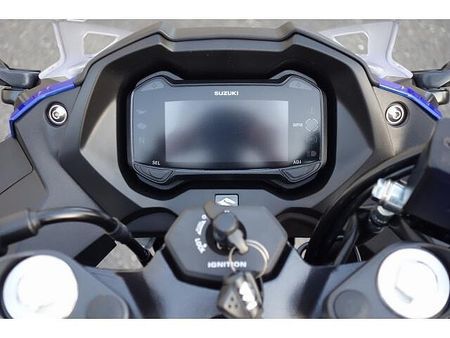スズキ GSX250R さらに、今月のご契約特典としてセラミックコート施工をサービスで実施させていただきます!! 39