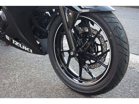 スズキ GSX250R さらに、今月のご契約特典としてセラミックコート施工をサービスで実施させていただきます!! 8
