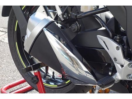 スズキ ジクサー SF250 さらに、今月のご契約特典としてセラミックコート施工をサービスで実施させていただきます!! 20