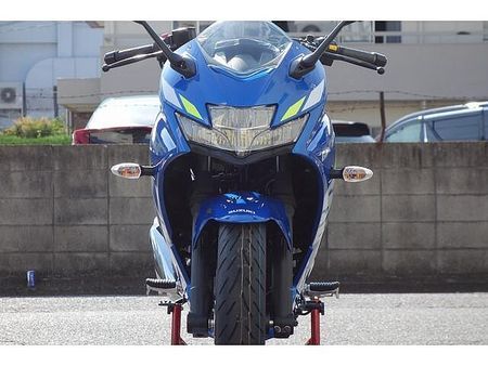 スズキ ジクサー SF250 さらに、今月のご契約特典としてセラミックコート施工をサービスで実施させていただきます!! 29