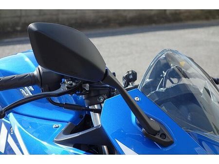 スズキ ジクサー SF250 さらに、今月のご契約特典としてセラミックコート施工をサービスで実施させていただきます!! 33