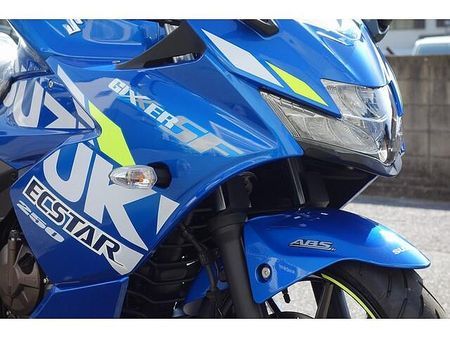 スズキ ジクサー SF250 さらに、今月のご契約特典としてセラミックコート施工をサービスで実施させていただきます!! 6