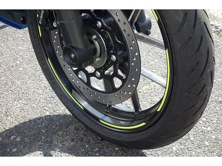 スズキ ジクサー SF250 さらに、今月のご契約特典としてセラミックコート施工をサービスで実施させていただきます!! 9