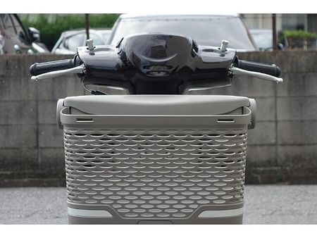 スズキ レッツバスケット 50ccスクータークラストップレベルの軽量ボディ。燃費性能に優れたSEPエンジンを搭載! 25