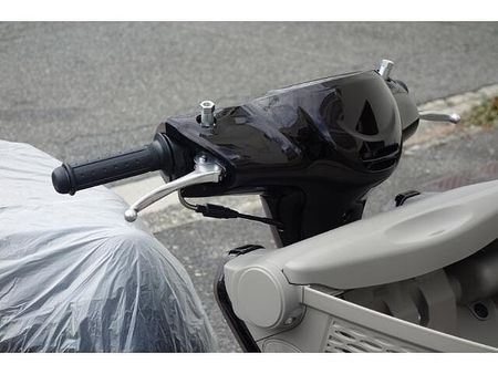 スズキ レッツバスケット 50ccスクータークラストップレベルの軽量ボディ。燃費性能に優れたSEPエンジンを搭載! 29