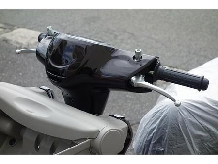 スズキ レッツバスケット 50ccスクータークラストップレベルの軽量ボディ。燃費性能に優れたSEPエンジンを搭載! 31