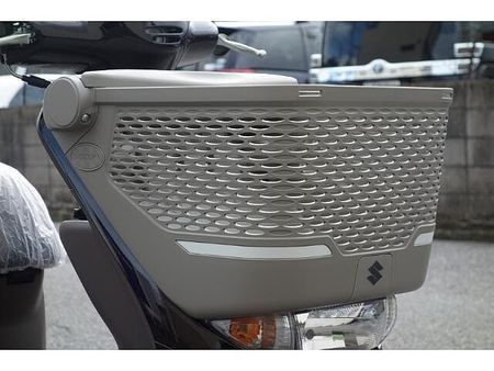 スズキ レッツバスケット 50ccスクータークラストップレベルの軽量ボディ。燃費性能に優れたSEPエンジンを搭載! 6
