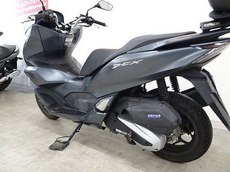 ホンダ PCX125 【マル得車両】PCX 2021年モデル TOPケース装備 4