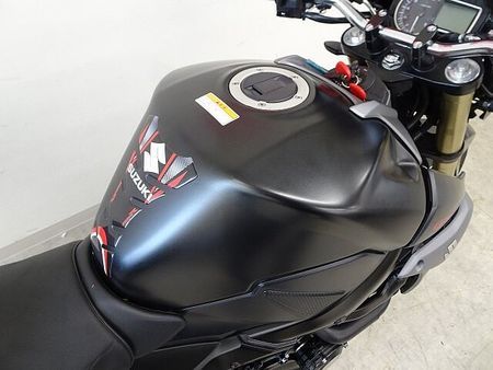 スズキ GSR750 GSR750 ABS 政府承認マフラー カーボンパーツ サイドバック 17