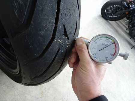 ヤマハ XJR1300 XJR1300 オイルクーラー エンジンスライダー 37