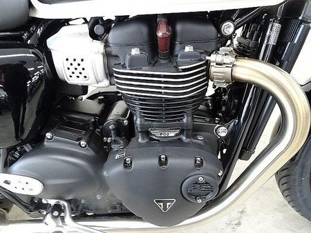 トライアンフ BONNEVILLE T100 【マル得車両】Bonneville T100 2023年モデル サイドバック 9