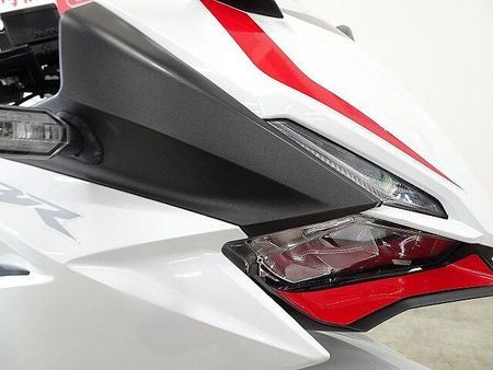 ホンダ CBR250RR (MC51) CBR250RR ABS 2020年モデル Baby Face製エンジンスライダー USB 28