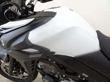 スズキ Vストローム650 V-Strom 650 GIVI ワンキーシステム 39