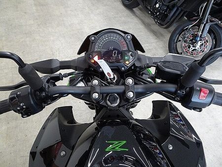 カワサキ Z400 Z400 2022年モデル ヘルメットホルダー 16
