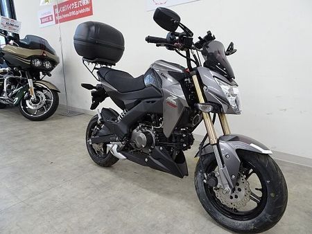 カワサキ Z125 プロ Z125PRO 社外TOPケース装備 3