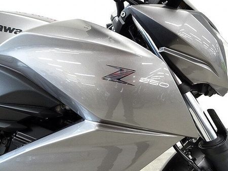 カワサキ Z250 Z250 USB電源 ボックスステイ 2017年モデル!! 28