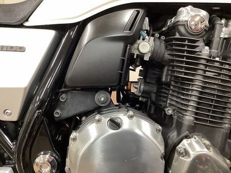 ホンダ CB1100 CB1100 ABS スライダー グラブバー グリップヒーター シガーソケット&USB電源 34