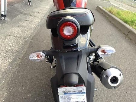 ヤマハ XSR125 展示車の有無・納期については販売店に必ずお問い合わせください。 15