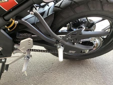 ヤマハ XSR125 展示車の有無・納期については販売店に必ずお問い合わせください。 20