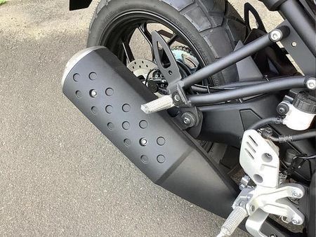 ヤマハ XSR125 展示車の有無・納期については販売店に必ずお問い合わせください。 21