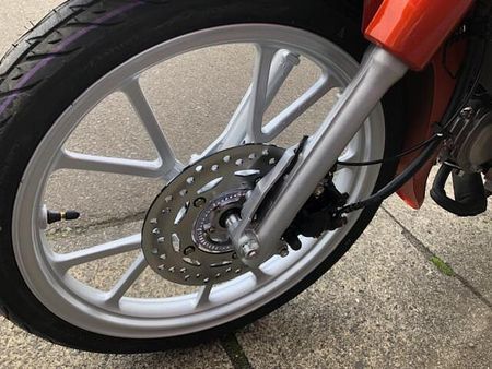 ホンダ スーパーカブ110 新色オレンジ! 12
