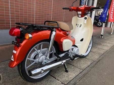 ホンダ スーパーカブ110 新色オレンジ! 5