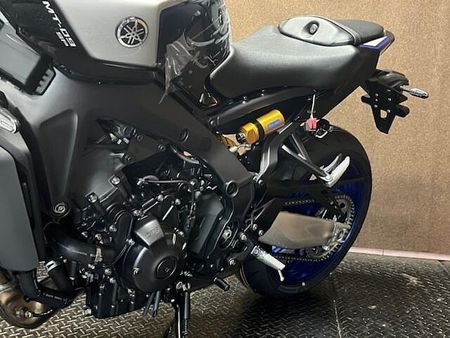 ヤマハ MT-09 現車確認・対面販売をお願い致します。 11