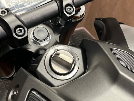 ヤマハ MT-09 現車確認・対面販売をお願い致します。 36