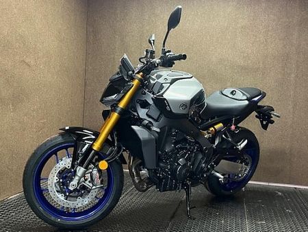 ヤマハ MT-09 現車確認・対面販売をお願い致します。 10