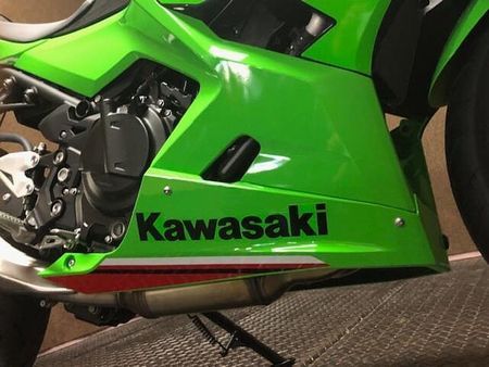 カワサキ ニンジャ 400 現車確認・対面販売をお願い致します。 21