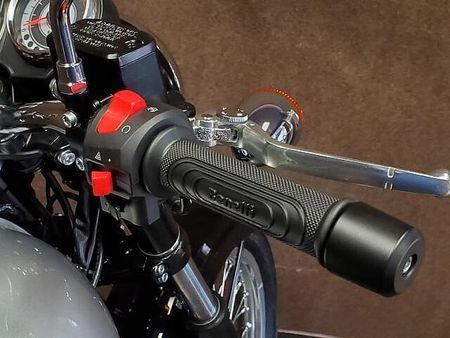 ベネリ IMPERIALE400 現車確認・対面販売をお願い致します。 19