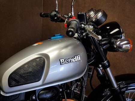 ベネリ IMPERIALE400 現車確認・対面販売をお願い致します。 6