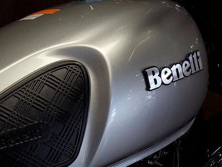 ベネリ IMPERIALE400 現車確認・対面販売をお願い致します。 9