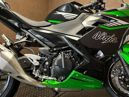 カワサキ ニンジャ 400 現車確認・対面販売をお願い致します。 11