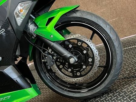 カワサキ ニンジャ 400 現車確認・対面販売をお願い致します。 13