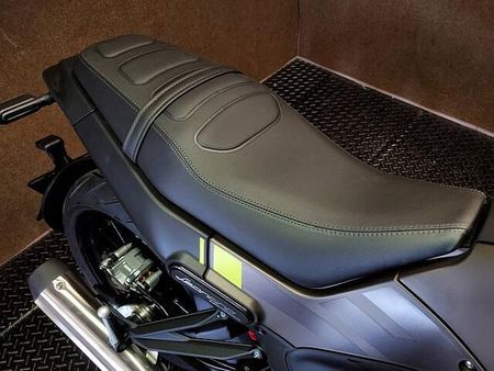 ベネリ Leoncino250 現車確認・対面販売をお願い致します。 20