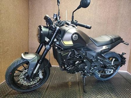 ベネリ Leoncino250 現車確認・対面販売をお願い致します。 24