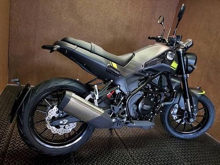 ベネリ Leoncino250 現車確認・対面販売をお願い致します。 3