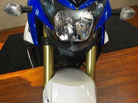 スズキ GSR750 GSR750 ABS【LEDヘッドライト・フェンダーレス☆】 24
