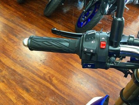 スズキ GSR750 GSR750 ABS【LEDヘッドライト・フェンダーレス☆】 36